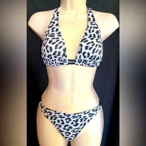 Hurley black & white animal print 2 pc bikini, Sz. Lg,